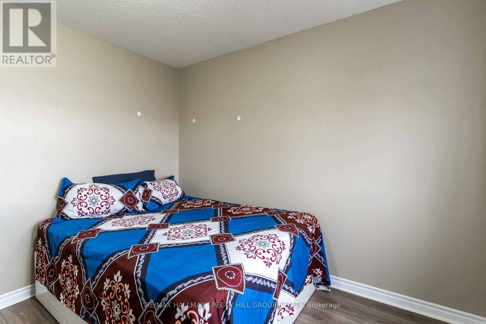 2 - 141 Sydenham Wells, Barrie (Georgian Drive), Ontario  L4M 0H3 - Photo 8 - S12651452