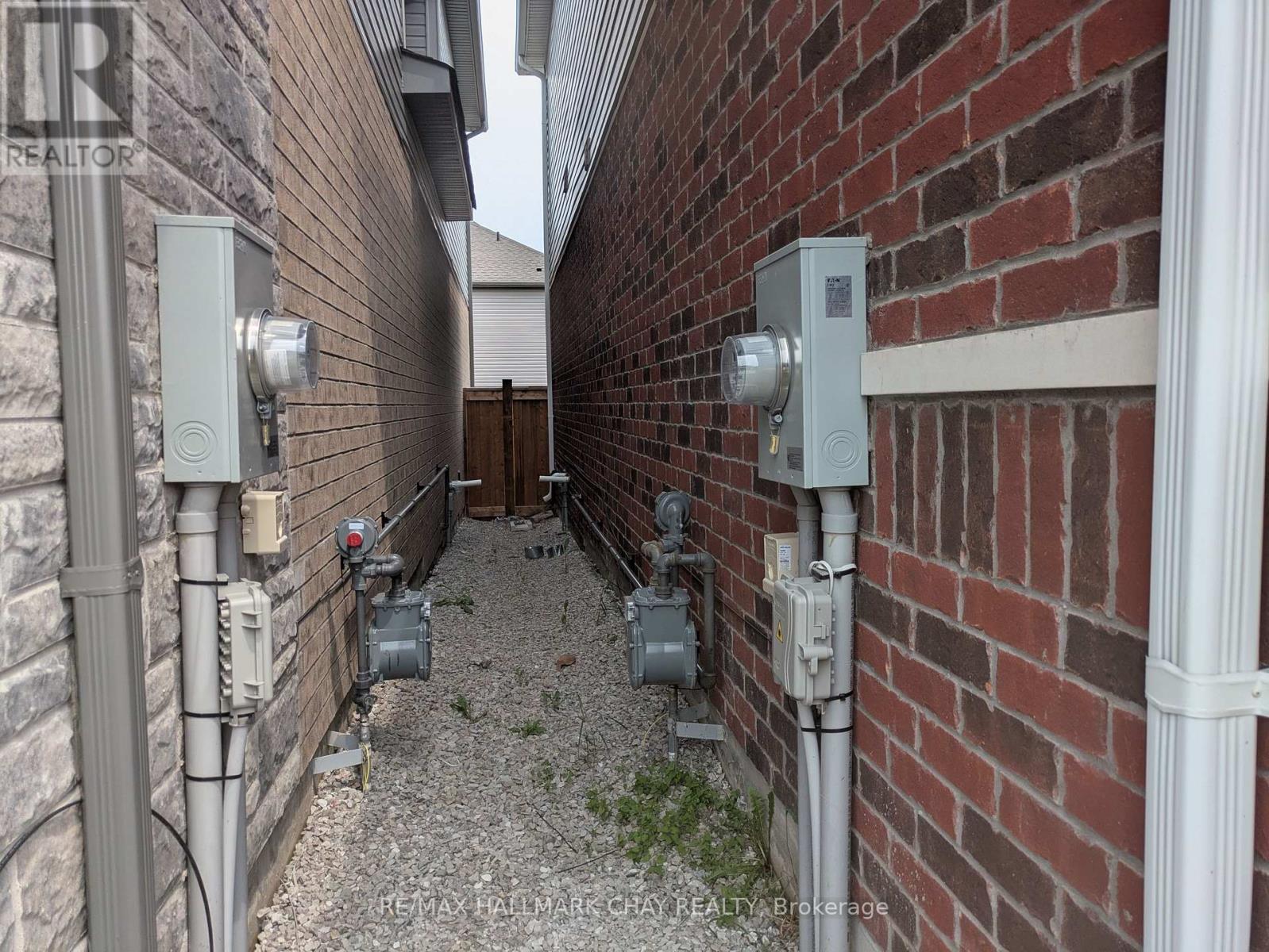 18 Valleybrook Road, Barrie, Ontario  L9J 0L4 - Photo 12 - S12651470