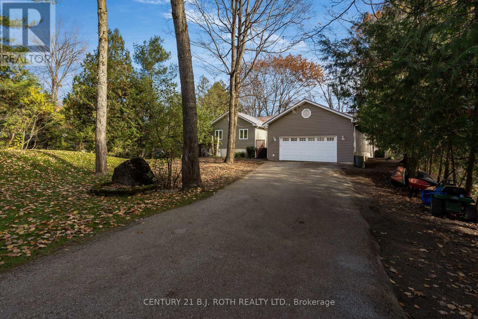 7333 Davy Drive, Ramara, Ontario  L0K 2B0 - Photo 4 - S12651484