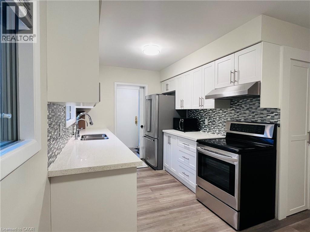 243 Appleby Line, Burlington, Ontario  L7L 2X3 - Photo 4 - 40795060