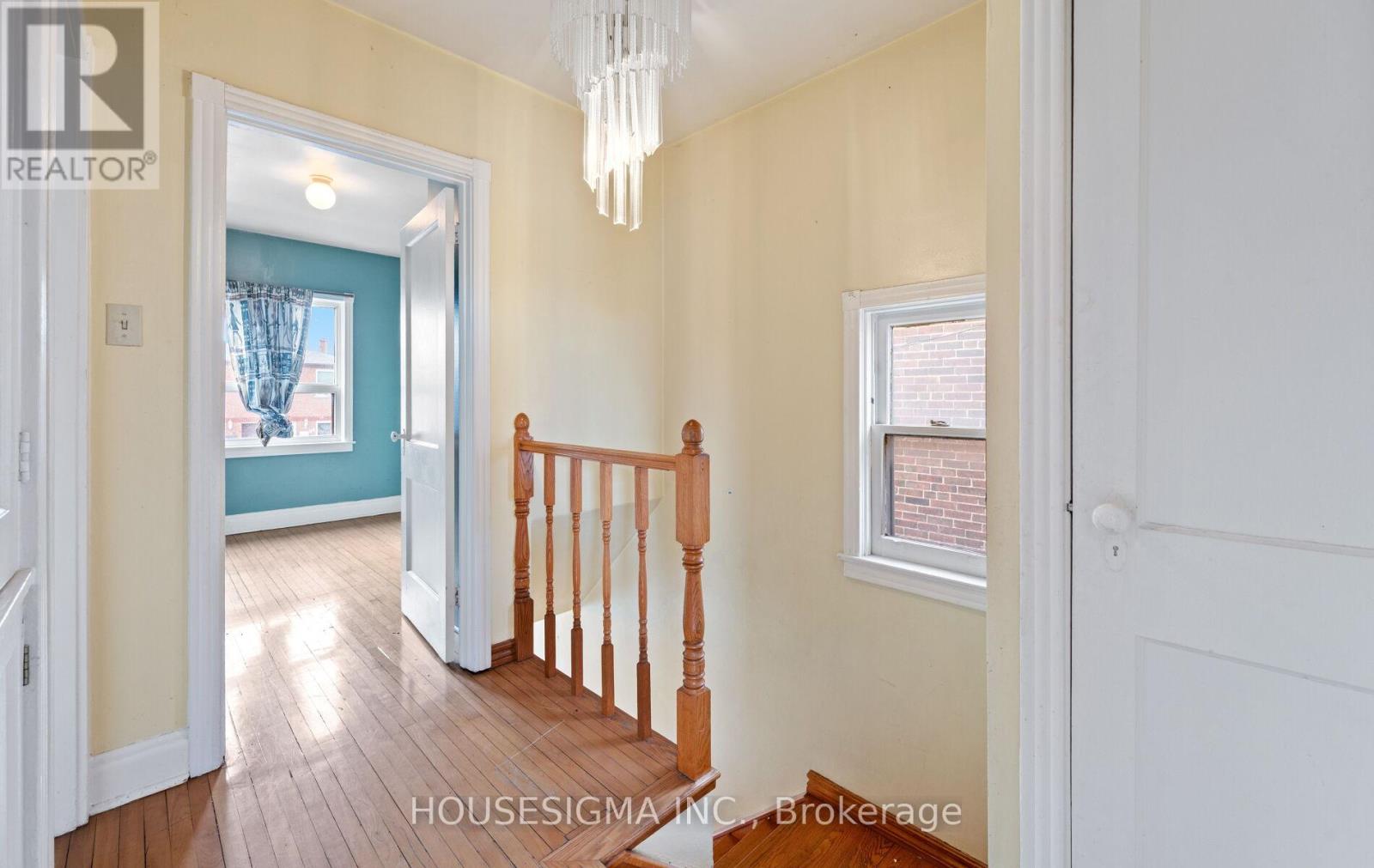 61 Primrose Avenue, Toronto, Ontario  M6H 3V2 - Photo 15 - W12651410