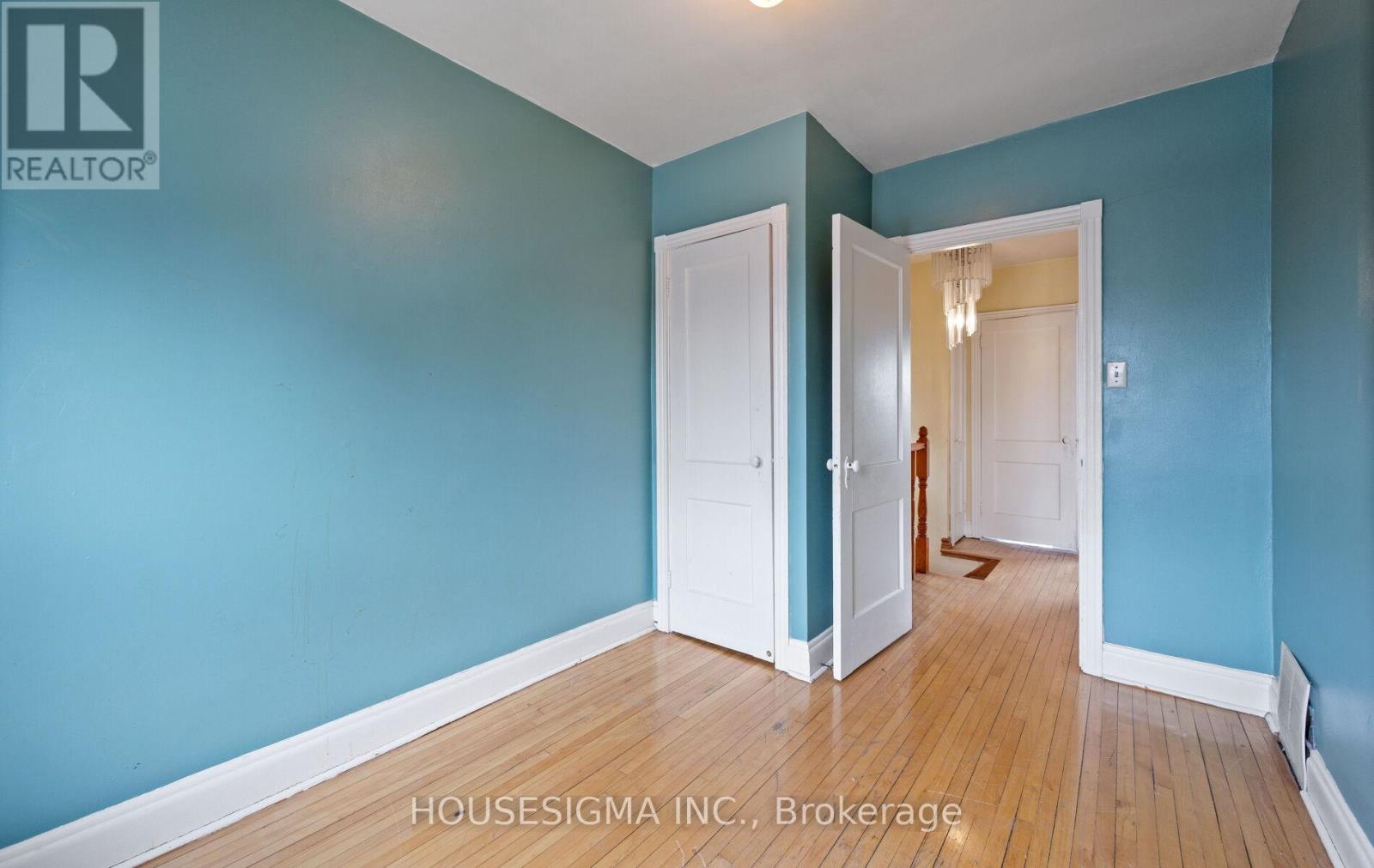 61 Primrose Avenue, Toronto, Ontario  M6H 3V2 - Photo 16 - W12651410