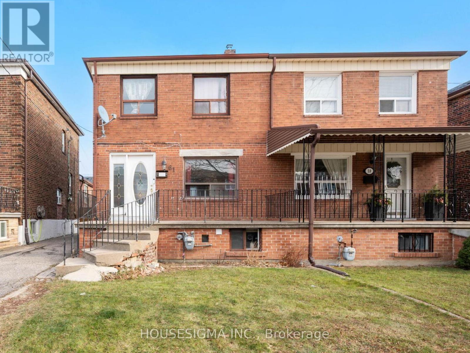 61 Primrose Avenue, Toronto, Ontario  M6H 3V2 - Photo 2 - W12651410