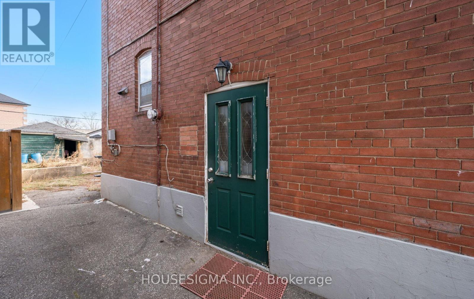 61 Primrose Avenue, Toronto, Ontario  M6H 3V2 - Photo 30 - W12651410