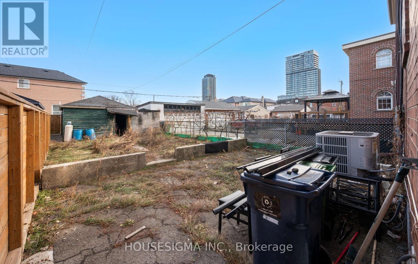 61 Primrose Avenue, Toronto, Ontario  M6H 3V2 - Photo 31 - W12651410