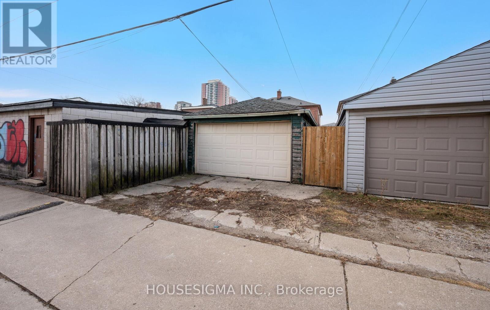 61 Primrose Avenue, Toronto, Ontario  M6H 3V2 - Photo 33 - W12651410