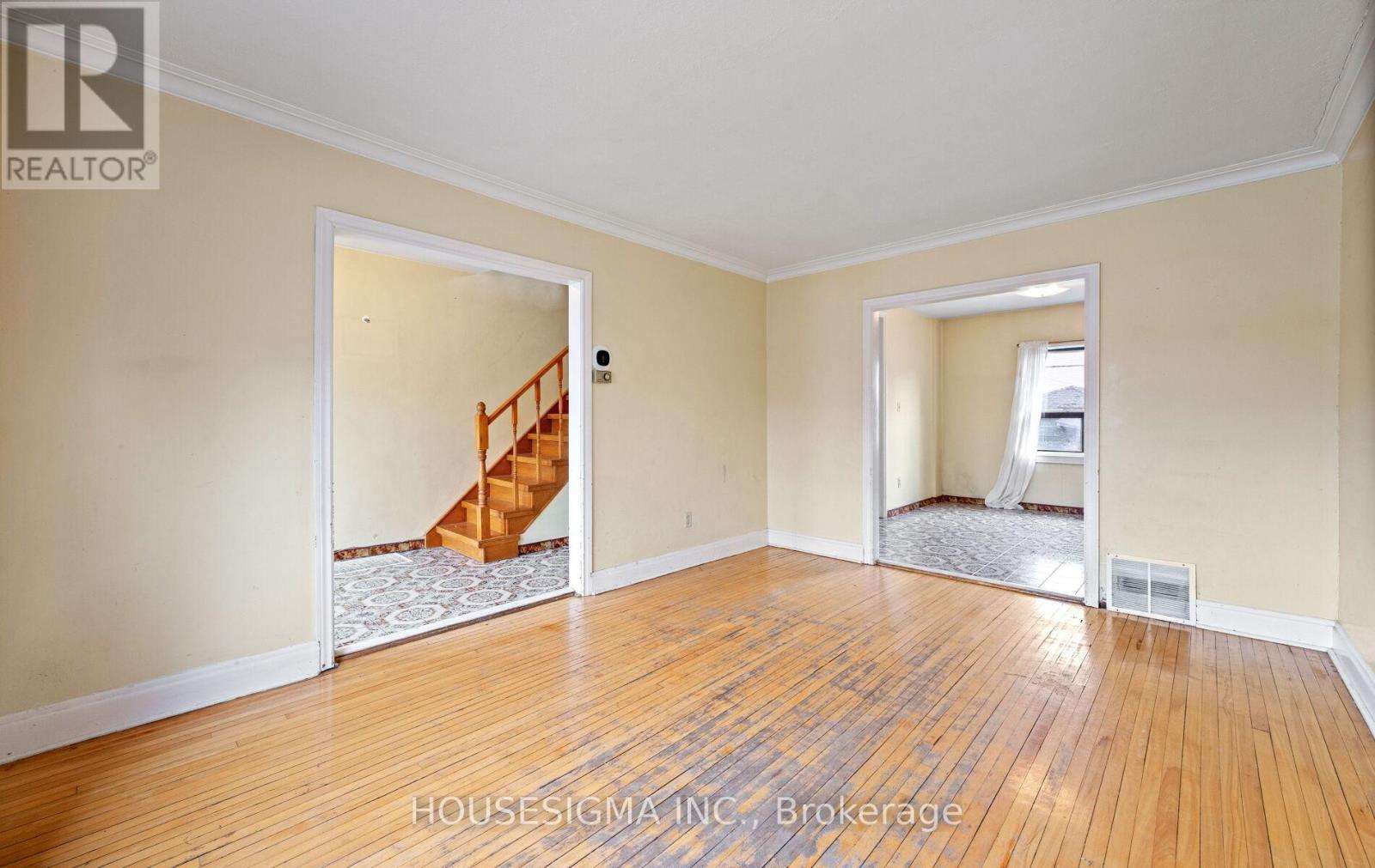 61 Primrose Avenue, Toronto, Ontario  M6H 3V2 - Photo 6 - W12651410