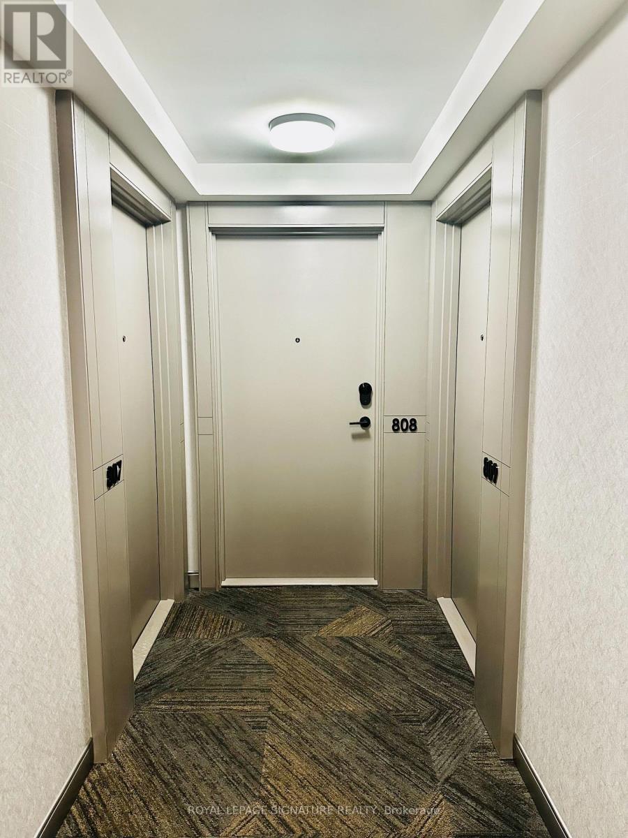 808 - 4675 Metcalfe Avenue, Mississauga, Ontario  L5M 0Z8 - Photo 2 - W12651436