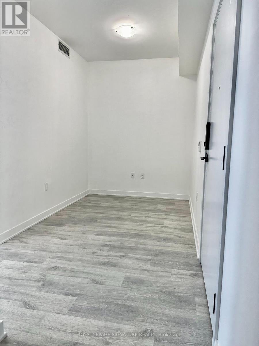 808 - 4675 Metcalfe Avenue, Mississauga, Ontario  L5M 0Z8 - Photo 4 - W12651436