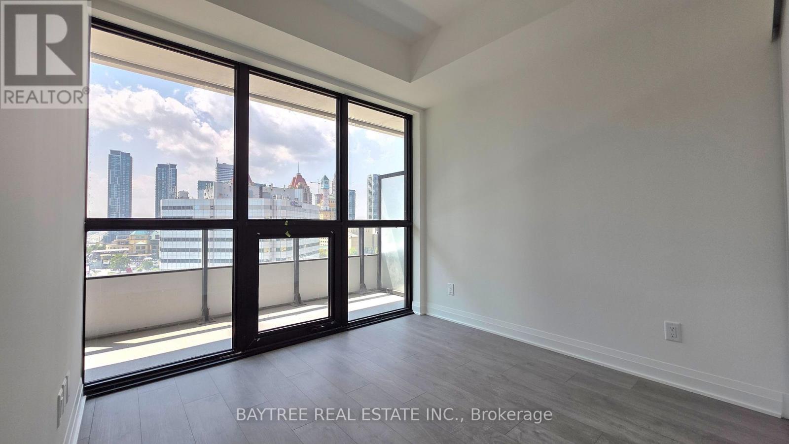 1206 - 2 Erskine Road, Mississauga, Ontario  L5B 0S1 - Photo 10 - W12651462