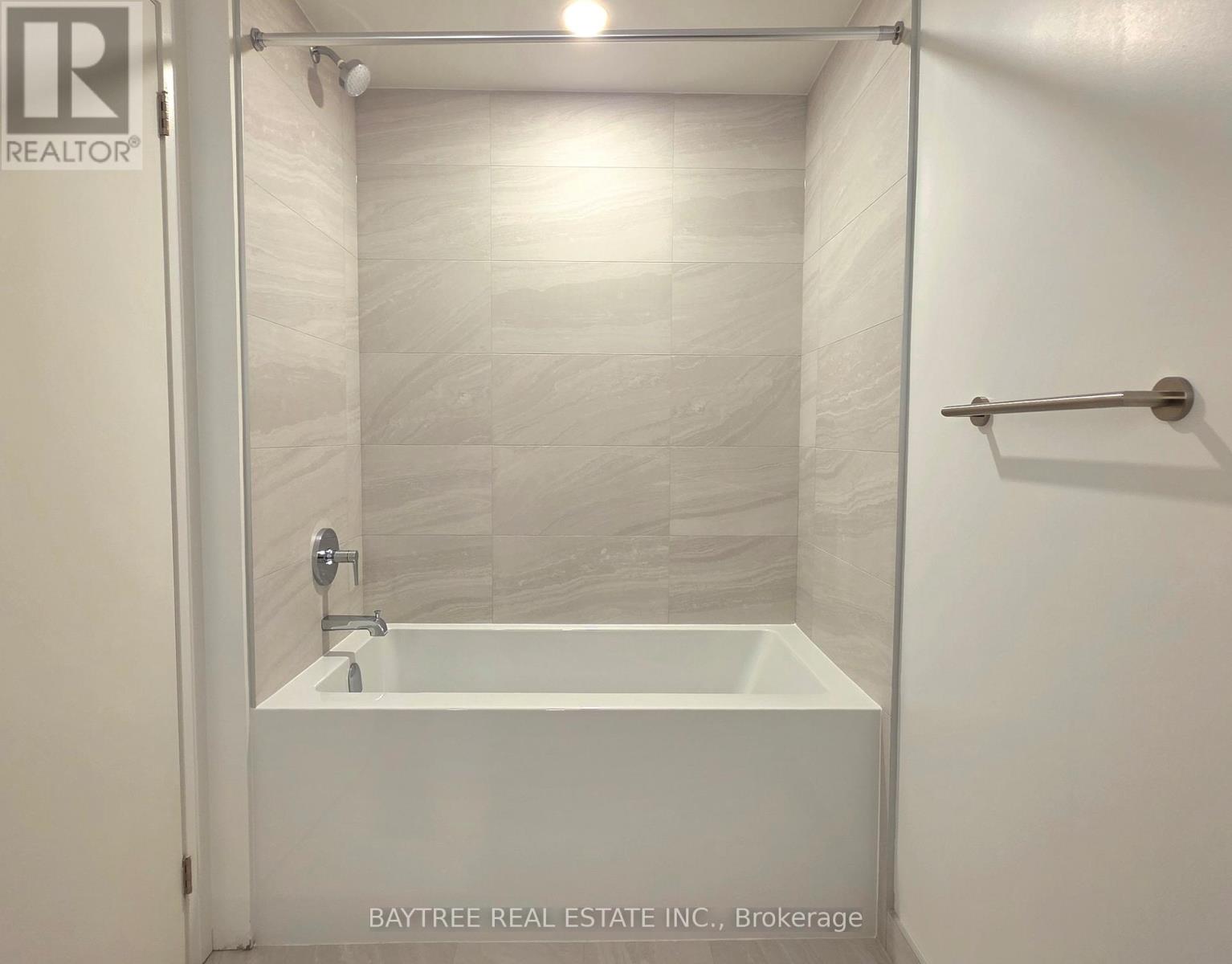 1206 - 2 Erskine Road, Mississauga, Ontario  L5B 0S1 - Photo 6 - W12651462