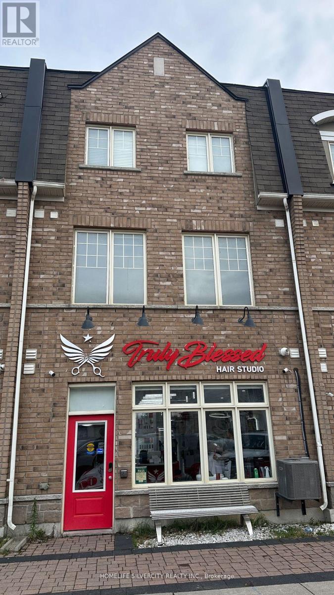 115 Inspire Boulevard, Brampton, Ontario  L6R 0B3 - Photo 2 - W12651464