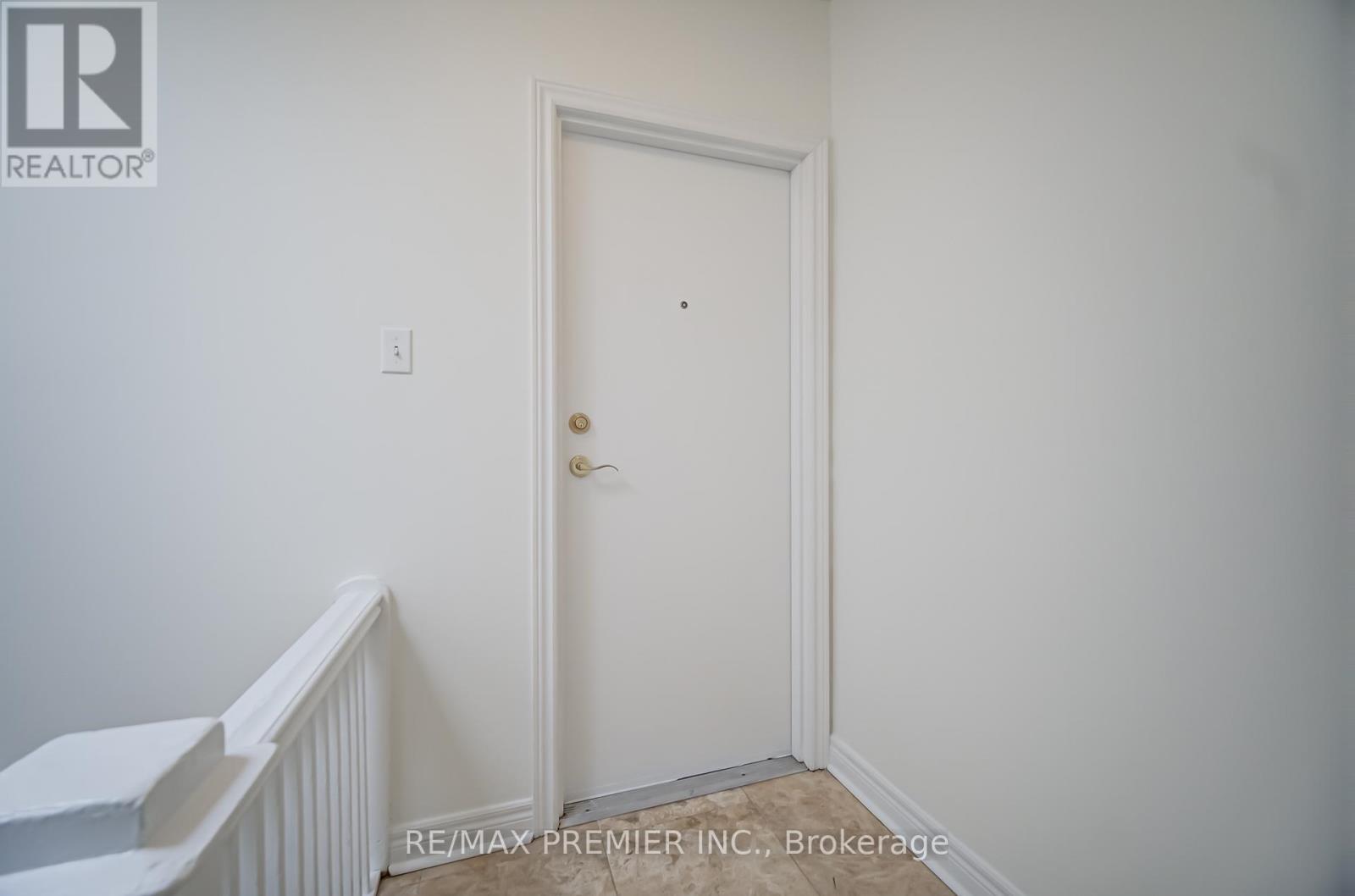 3 - 1238 St Clair Avenue W, Toronto, Ontario  M6E 1B7 - Photo 7 - W12651468