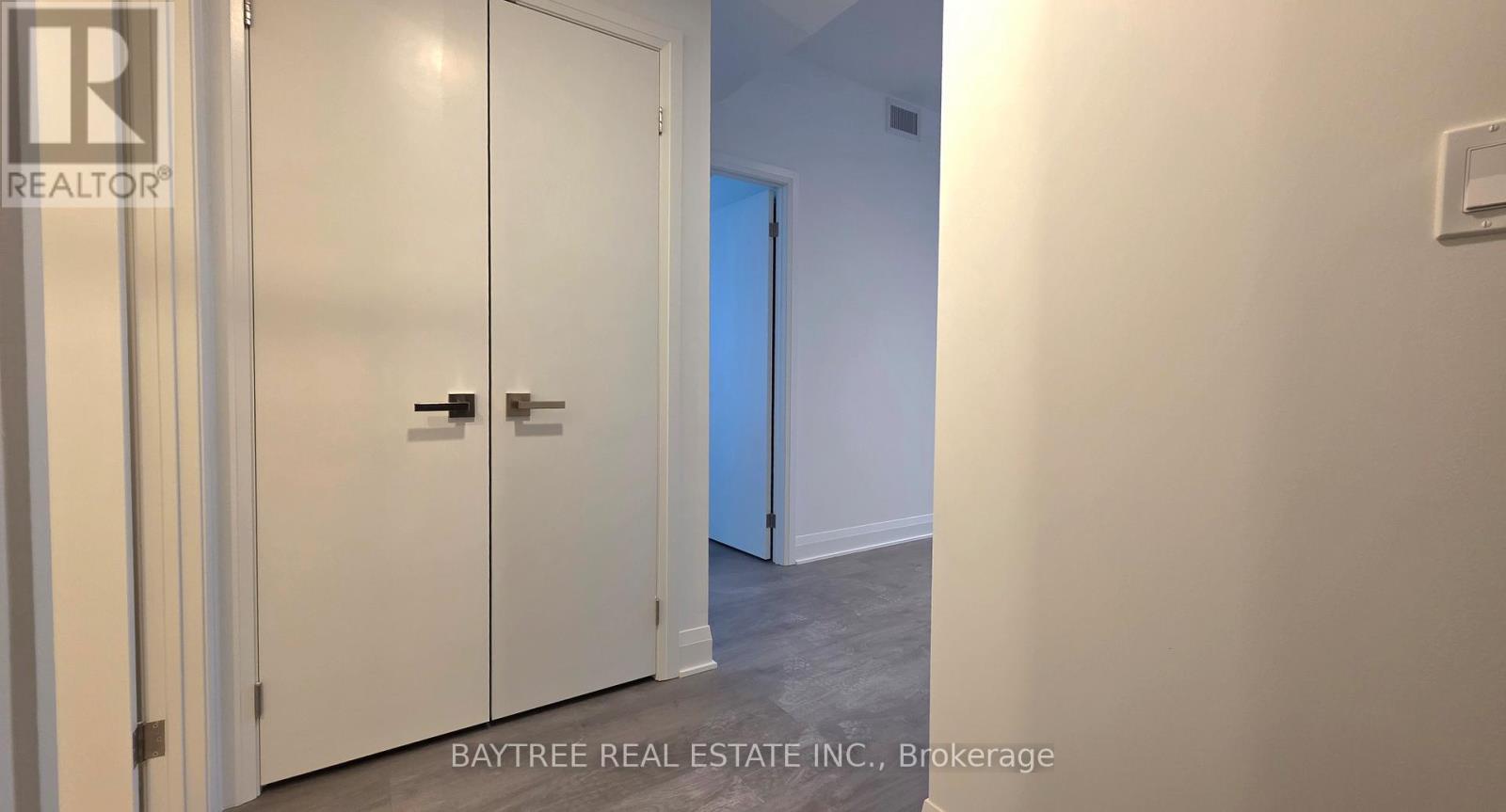 1510 - 2 ERSKINE ROAD, Mississauga, Ontario