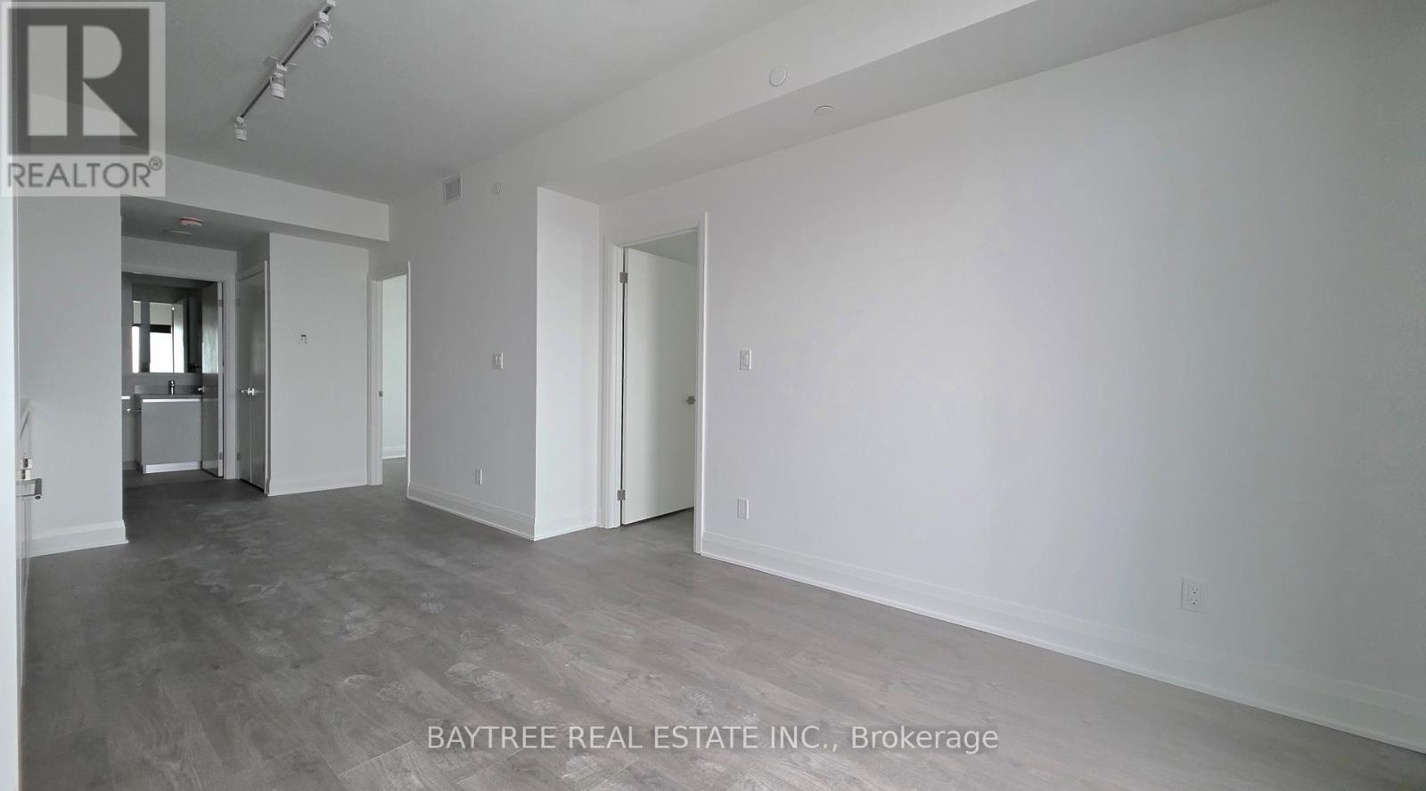 1510 - 2 Erskine Road, Mississauga, Ontario  L5B 0S1 - Photo 16 - W12651482