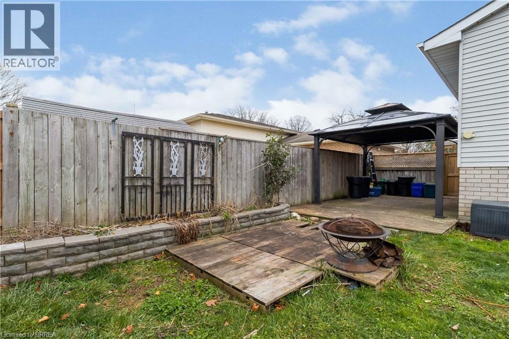 38 Sympatica Crescent, Brantford, Ontario  N3P 1G4 - Photo 37 - 40789995