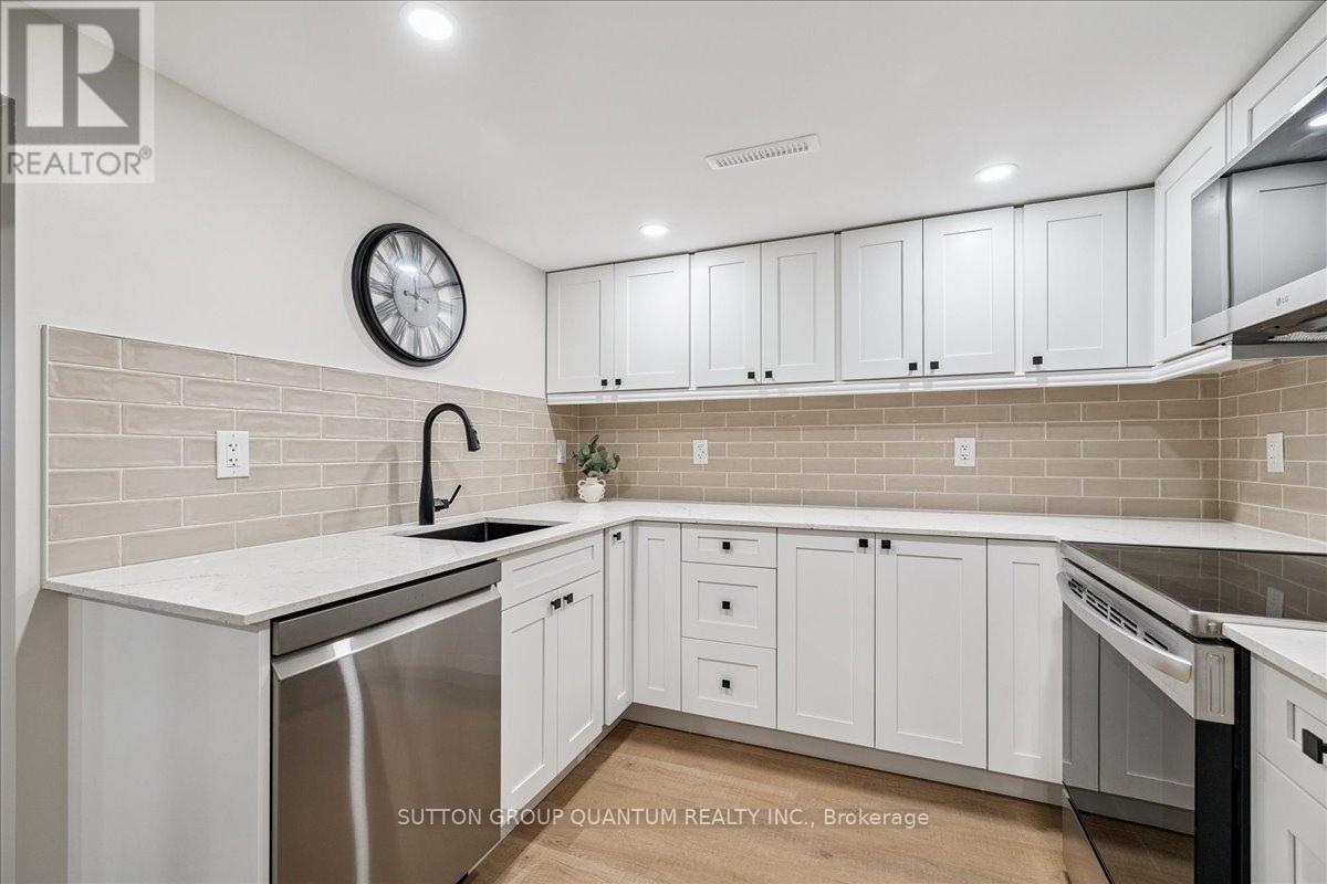 Unit 2 - 18 Pleasant Avenue, Hamilton, Ontario  L9H 3S7 - Photo 11 - X12651432