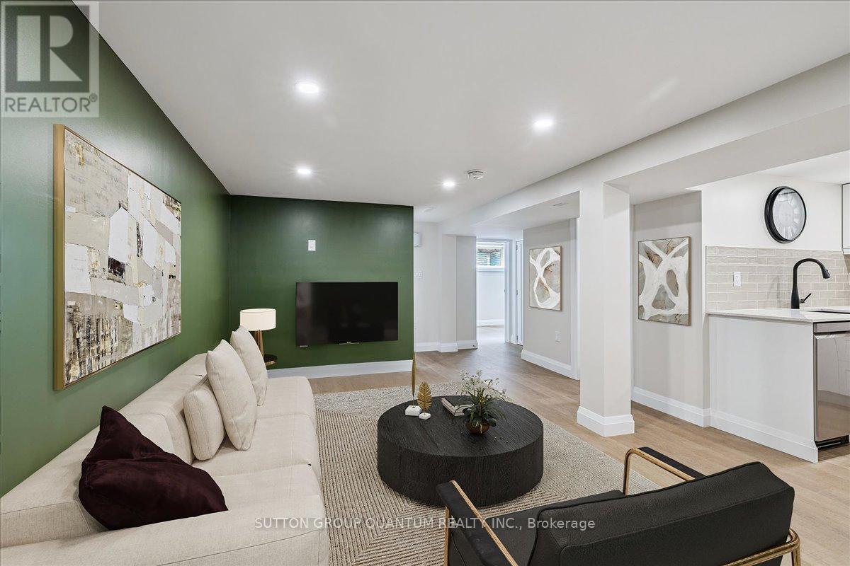 Unit 2 - 18 Pleasant Avenue, Hamilton, Ontario  L9H 3S7 - Photo 3 - X12651432