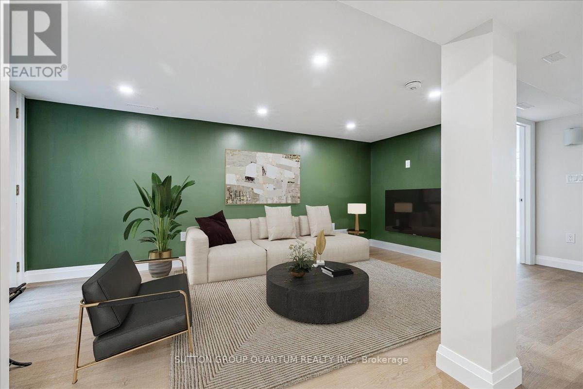 Unit 2 - 18 Pleasant Avenue, Hamilton, Ontario  L9H 3S7 - Photo 5 - X12651432