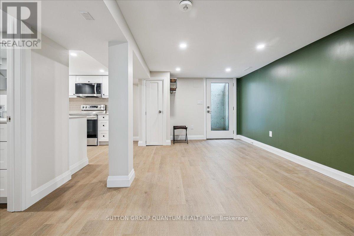 Unit 2 - 18 Pleasant Avenue, Hamilton, Ontario  L9H 3S7 - Photo 8 - X12651432