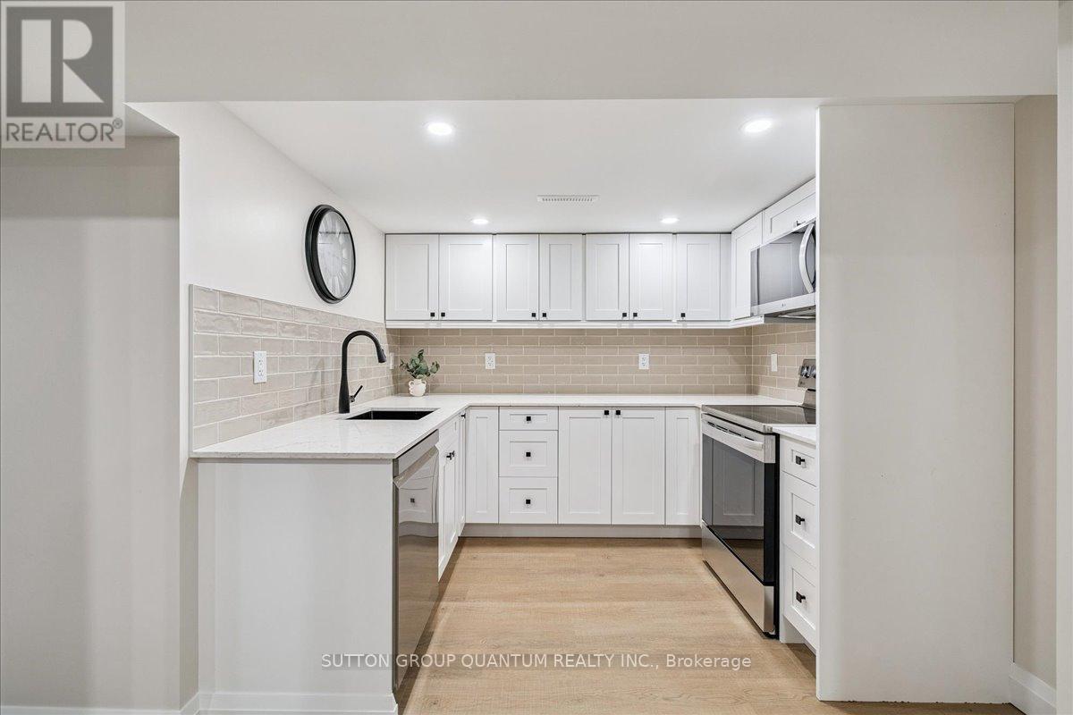 Unit 2 - 18 Pleasant Avenue, Hamilton, Ontario  L9H 3S7 - Photo 9 - X12651432