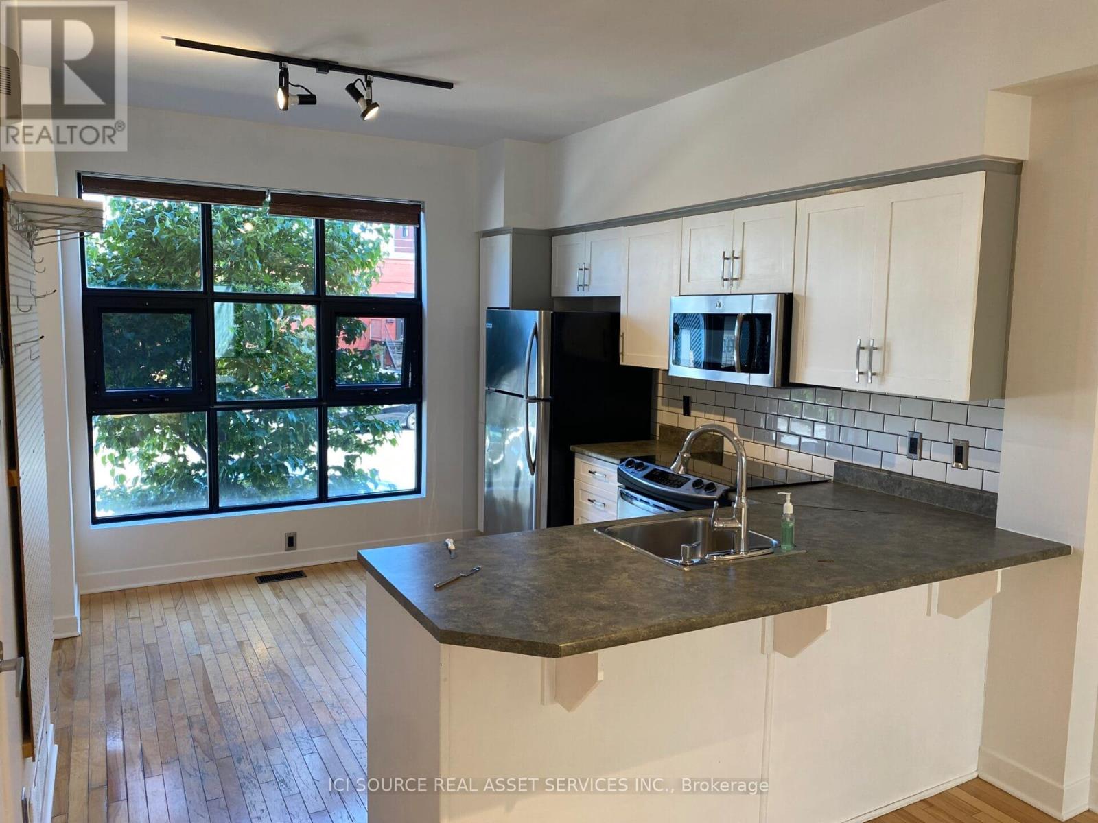 Unit I - 154 Spruce Street, Ottawa, Ontario  K2P 0J1 - Photo 5 - X12651480