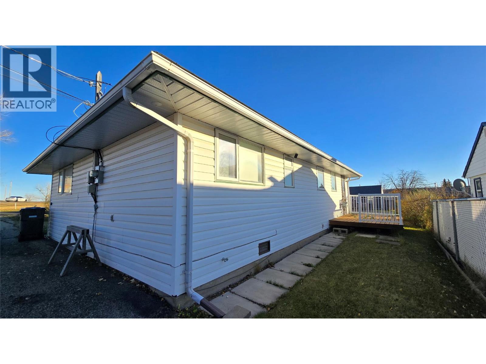 500 97a Avenue, Dawson Creek, British Columbia  V1G 1R1 - Photo 6 - 10366119