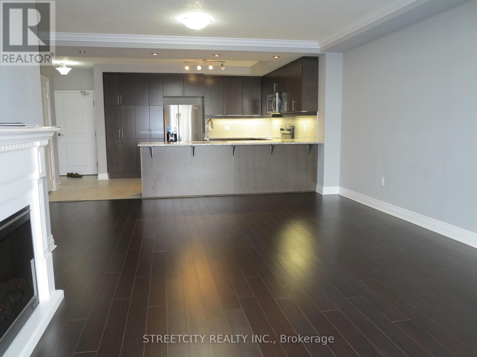 807 - 240 Villagewalk Boulevard, London North, Ontario  N6G 0P6 - Photo 13 - X12651510