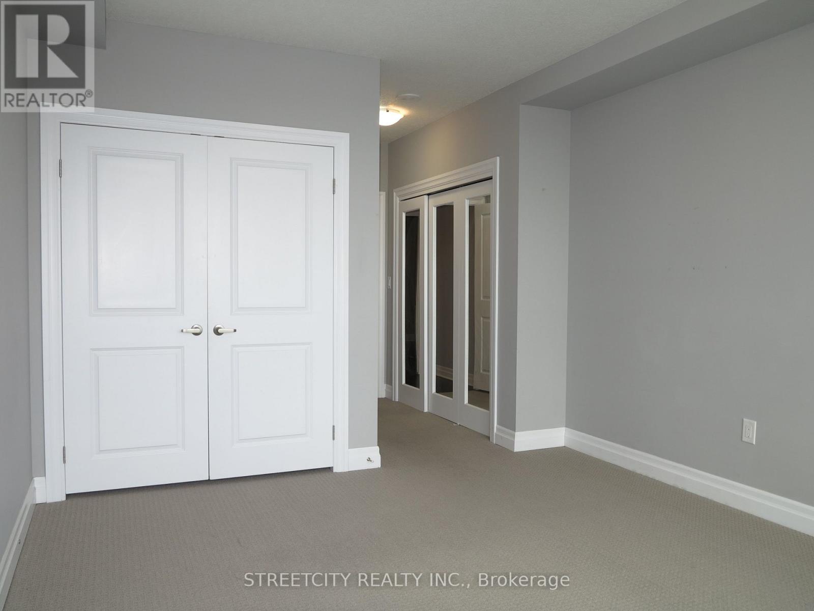 807 - 240 Villagewalk Boulevard, London North, Ontario  N6G 0P6 - Photo 21 - X12651510