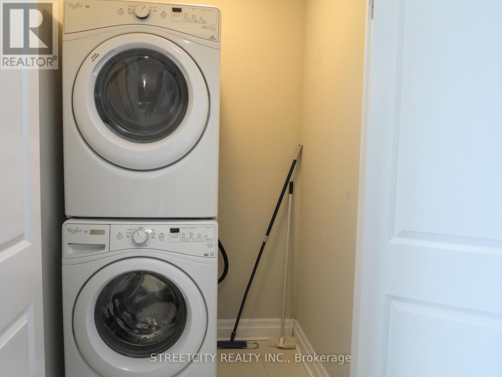 807 - 240 Villagewalk Boulevard, London North, Ontario  N6G 0P6 - Photo 23 - X12651510