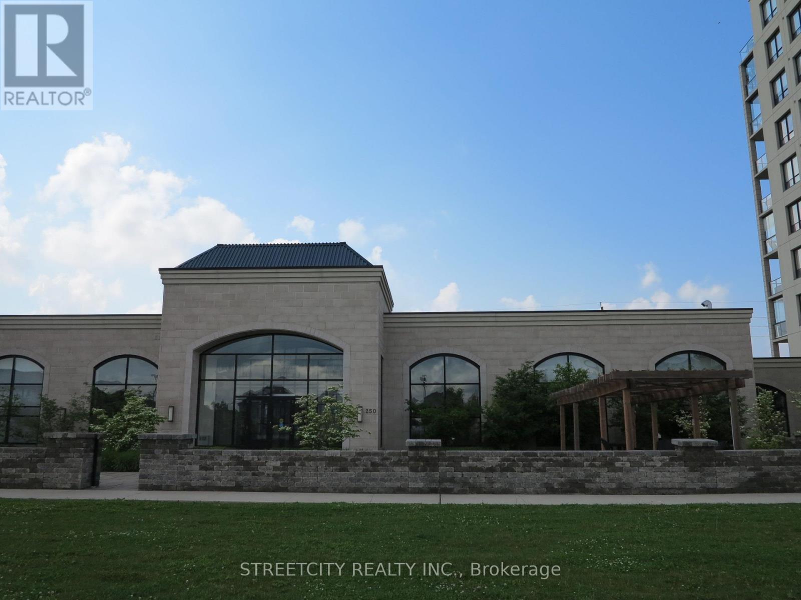 807 - 240 Villagewalk Boulevard, London North, Ontario  N6G 0P6 - Photo 28 - X12651510