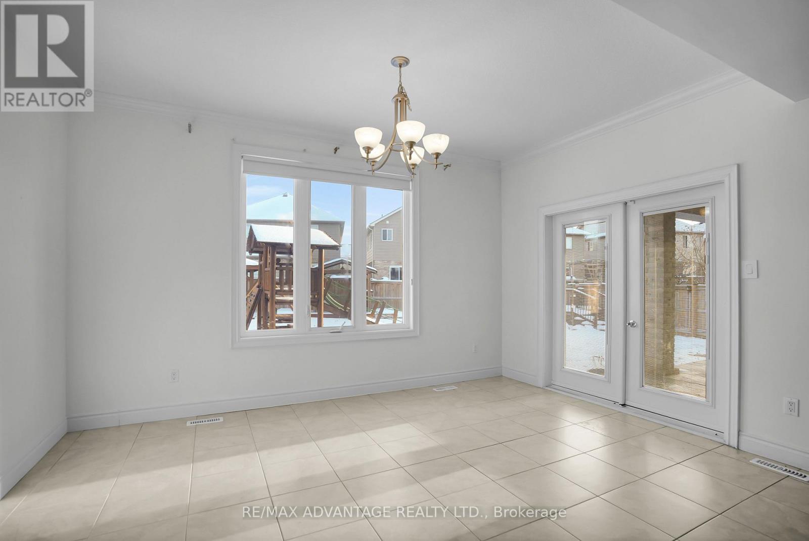 2601 Tucker Court, London North (North I), Ontario  N6G 0E2 - Photo 11 - X12651514