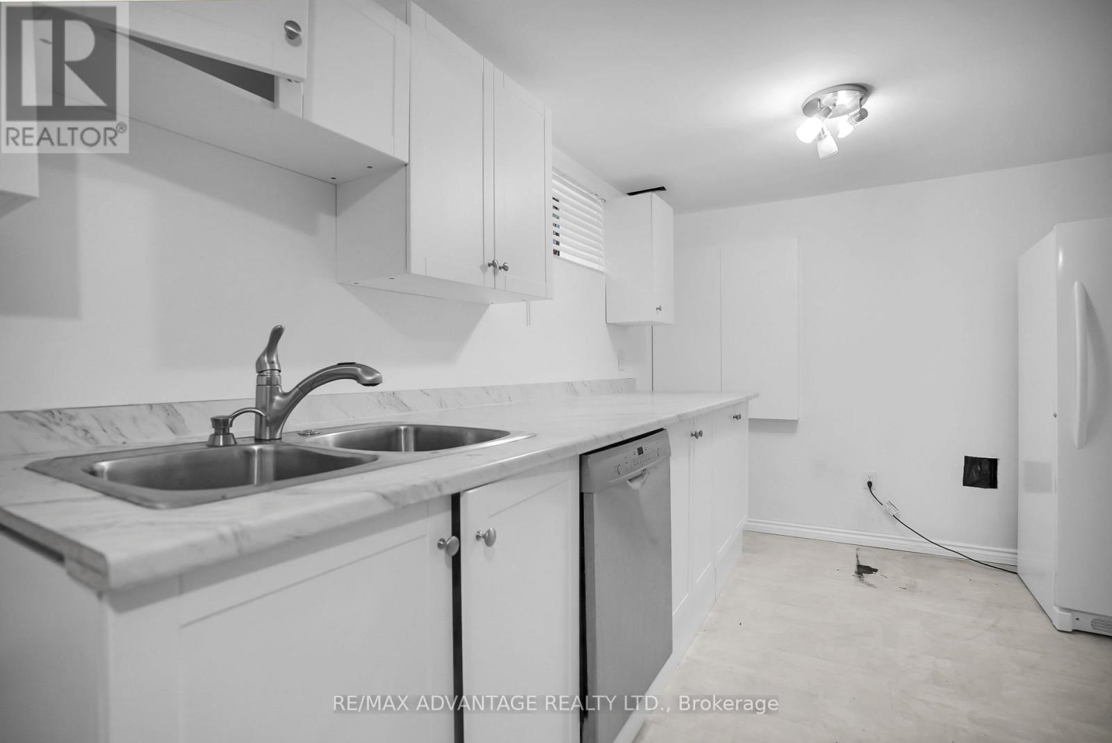 2601 Tucker Court, London North (North I), Ontario  N6G 0E2 - Photo 31 - X12651514