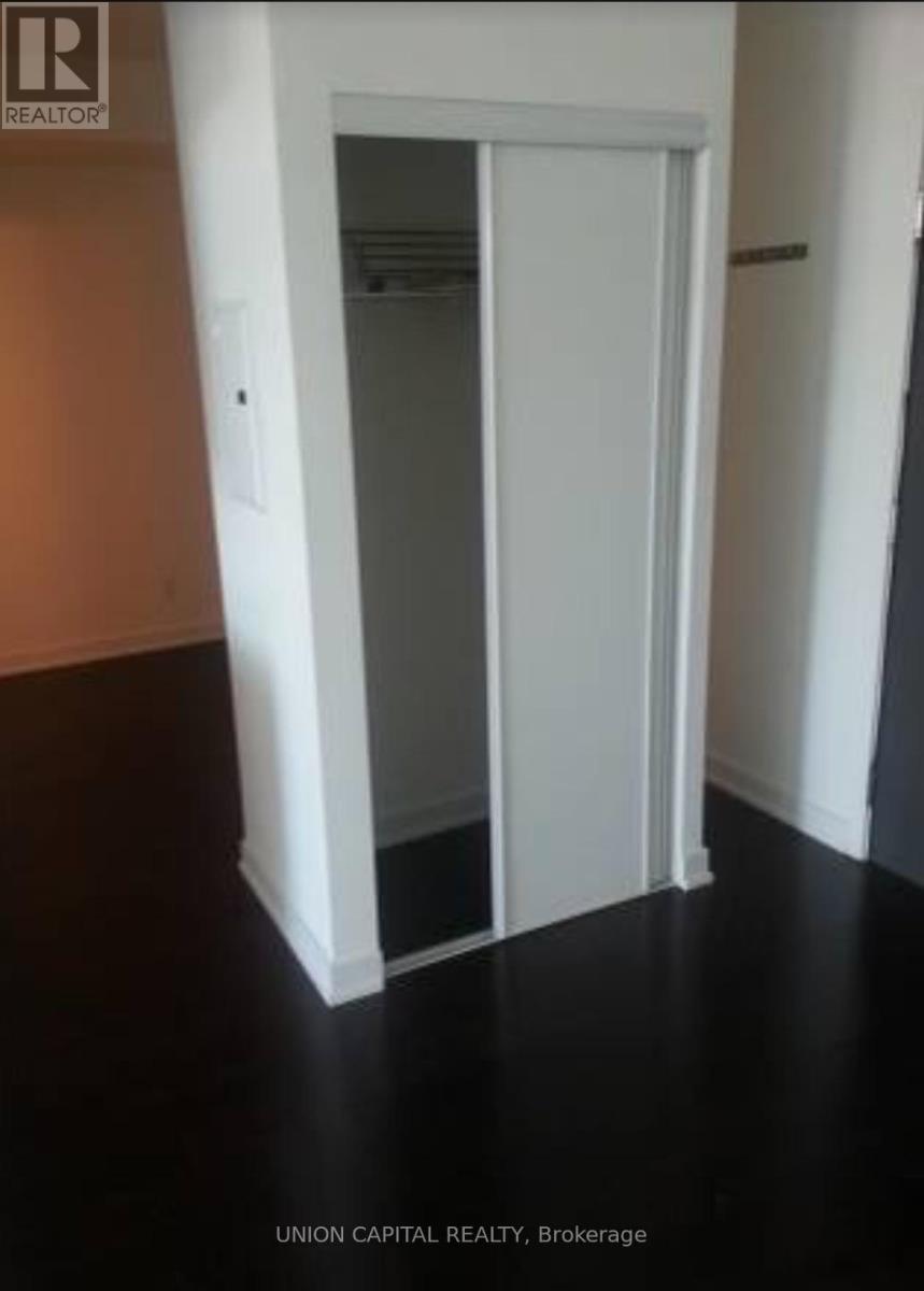 317 - 103 The Queensway Avenue, Toronto, Ontario  M6S 5B3 - Photo 15 - W12589458