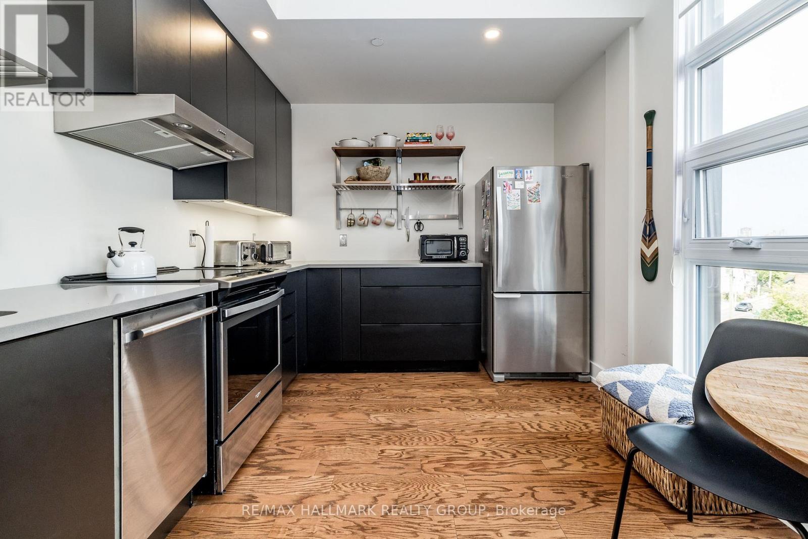 404 - 101 Pinhey Street N, Ottawa, Ontario  K1Y 1T7 - Photo 12 - X12609236