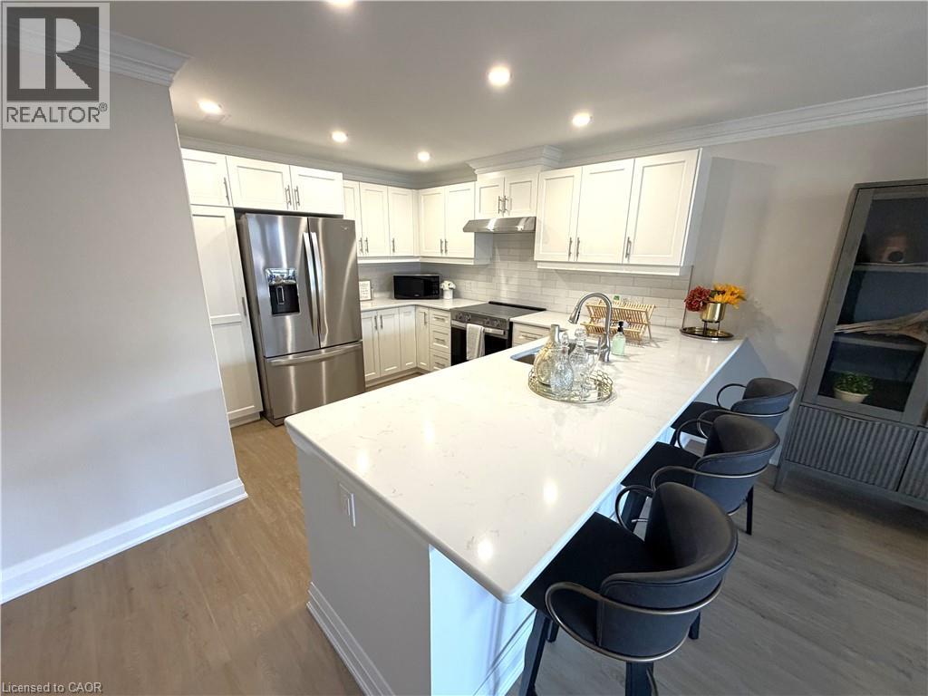 11f Father Biro Trail, Hamilton, Ontario L9B 1T8 - Photo 3 - 40767806