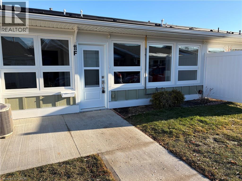 11F FATHER BIRO Trail, Hamilton, Ontario