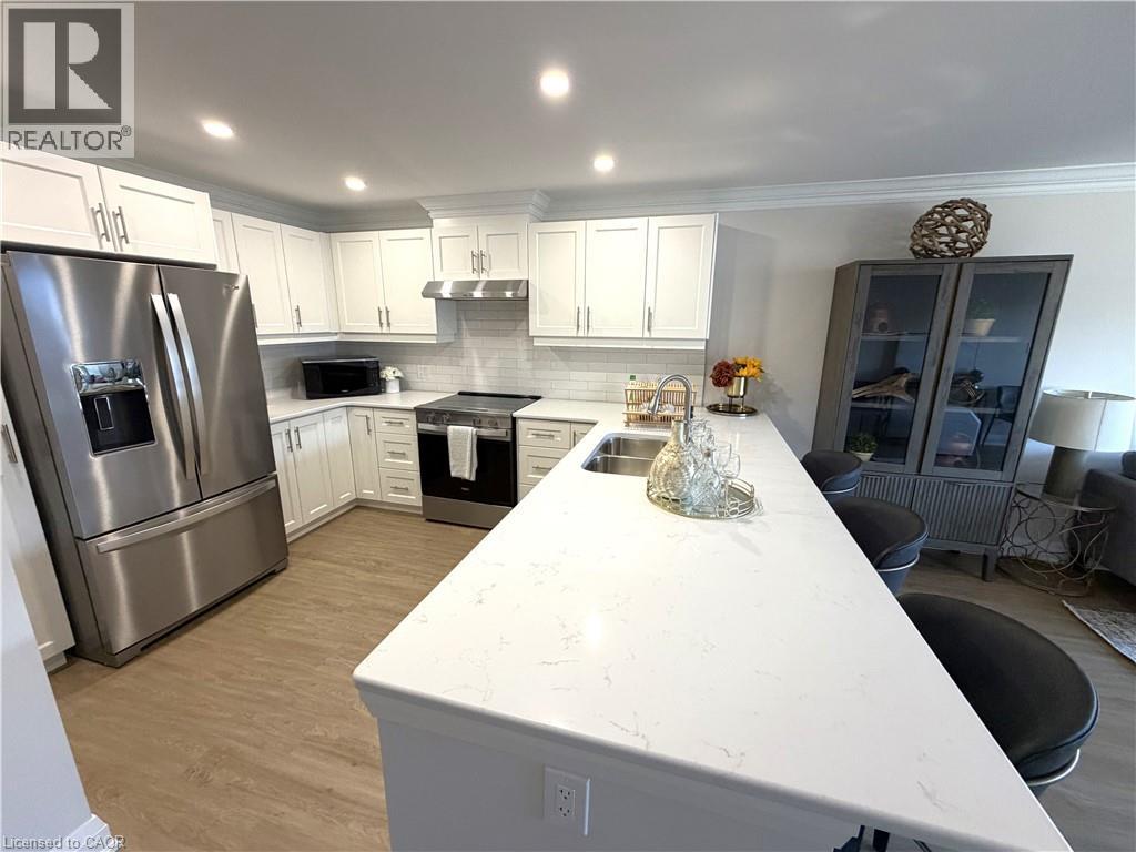 11f Father Biro Trail, Hamilton, Ontario L9B 1T8 - Photo 2 - 40767806