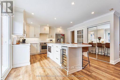 72 Irwin Drive, Whitby, Ontario  L1N 9H7 - Photo 6 - E12651522