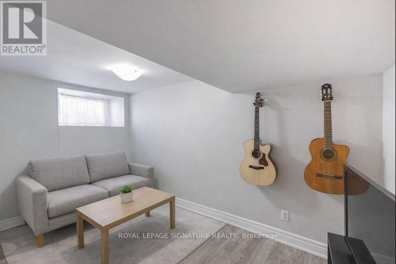 74 Kenilworth Avenue S, Hamilton, Ontario  L8K 2S9 - Photo 19 - X12427373