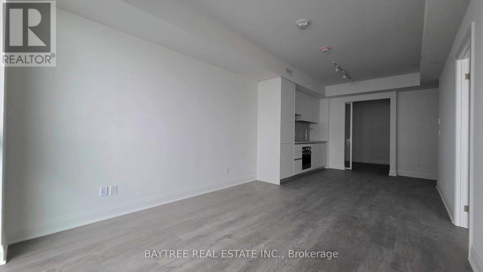 1205 - 2 Erskine Road, Mississauga, Ontario  L5B 0S1 - Photo 14 - W12651488