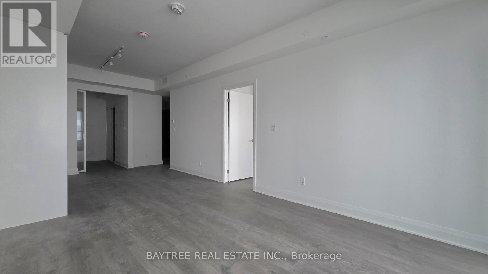 1205 - 2 Erskine Road, Mississauga, Ontario  L5B 0S1 - Photo 15 - W12651488