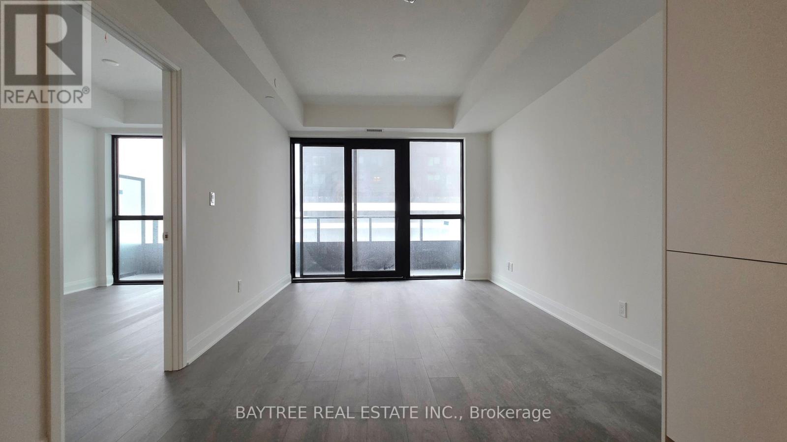 1205 - 2 Erskine Road, Mississauga, Ontario  L5B 0S1 - Photo 8 - W12651488