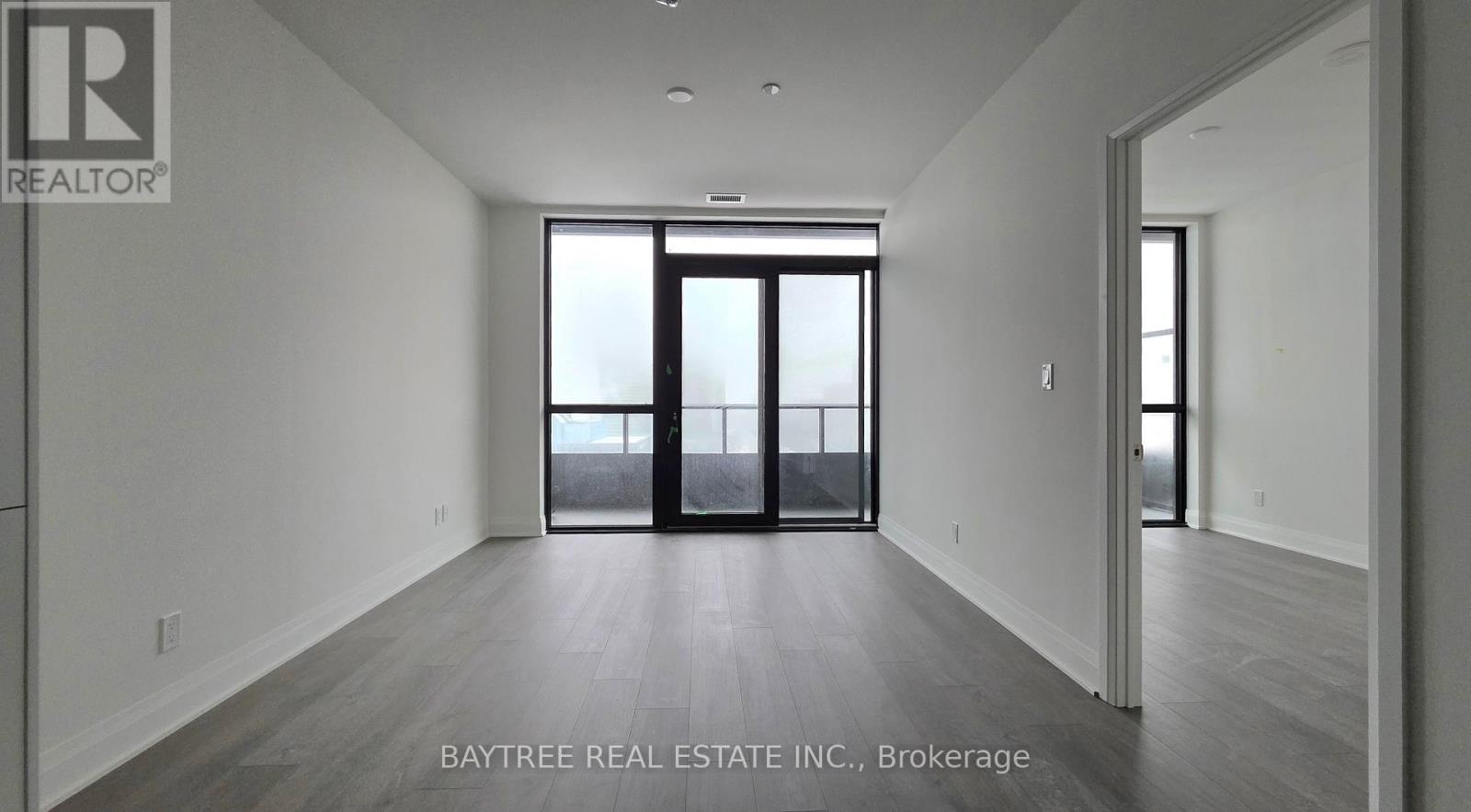 1101 - 2 Erskine Road, Mississauga, Ontario  L5B 0S1 - Photo 4 - W12651492