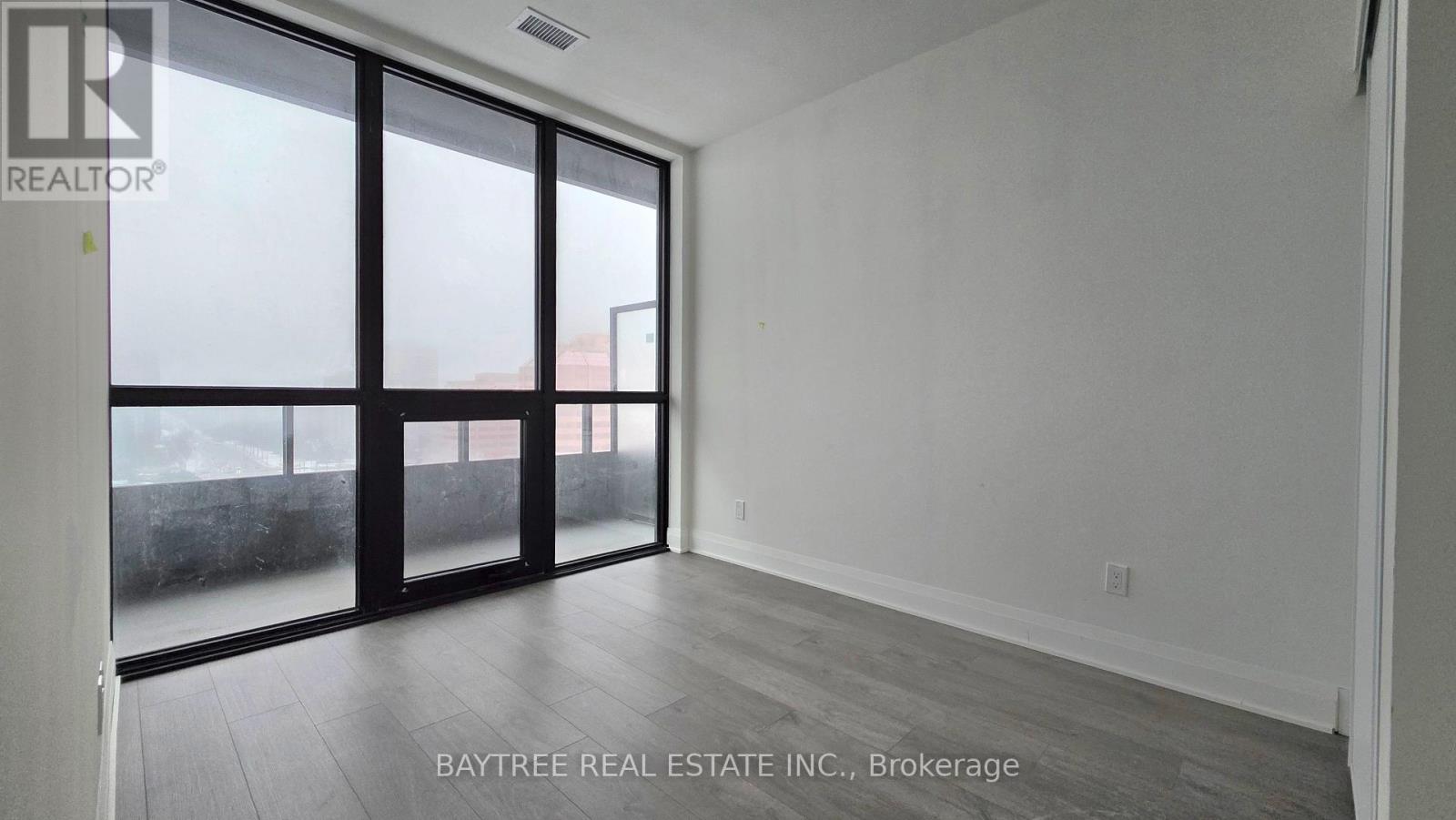 1101 - 2 Erskine Road, Mississauga, Ontario  L5B 0S1 - Photo 5 - W12651492