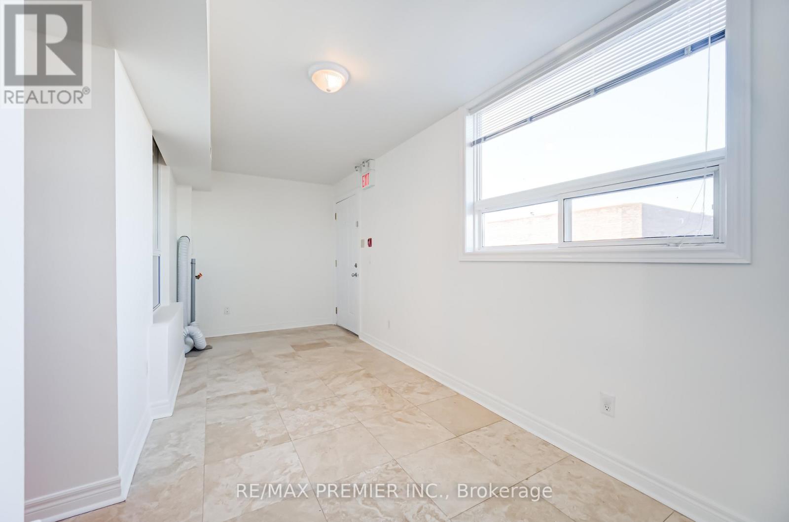 3 - 1238 St Clair Avenue W, Toronto, Ontario  M6E 1B7 - Photo 17 - W12651502