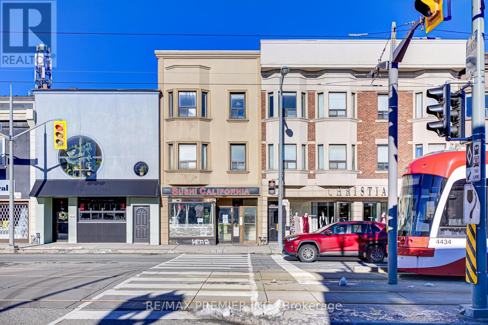 3 - 1238 St Clair Avenue W, Toronto, Ontario  M6E 1B7 - Photo 3 - W12651502