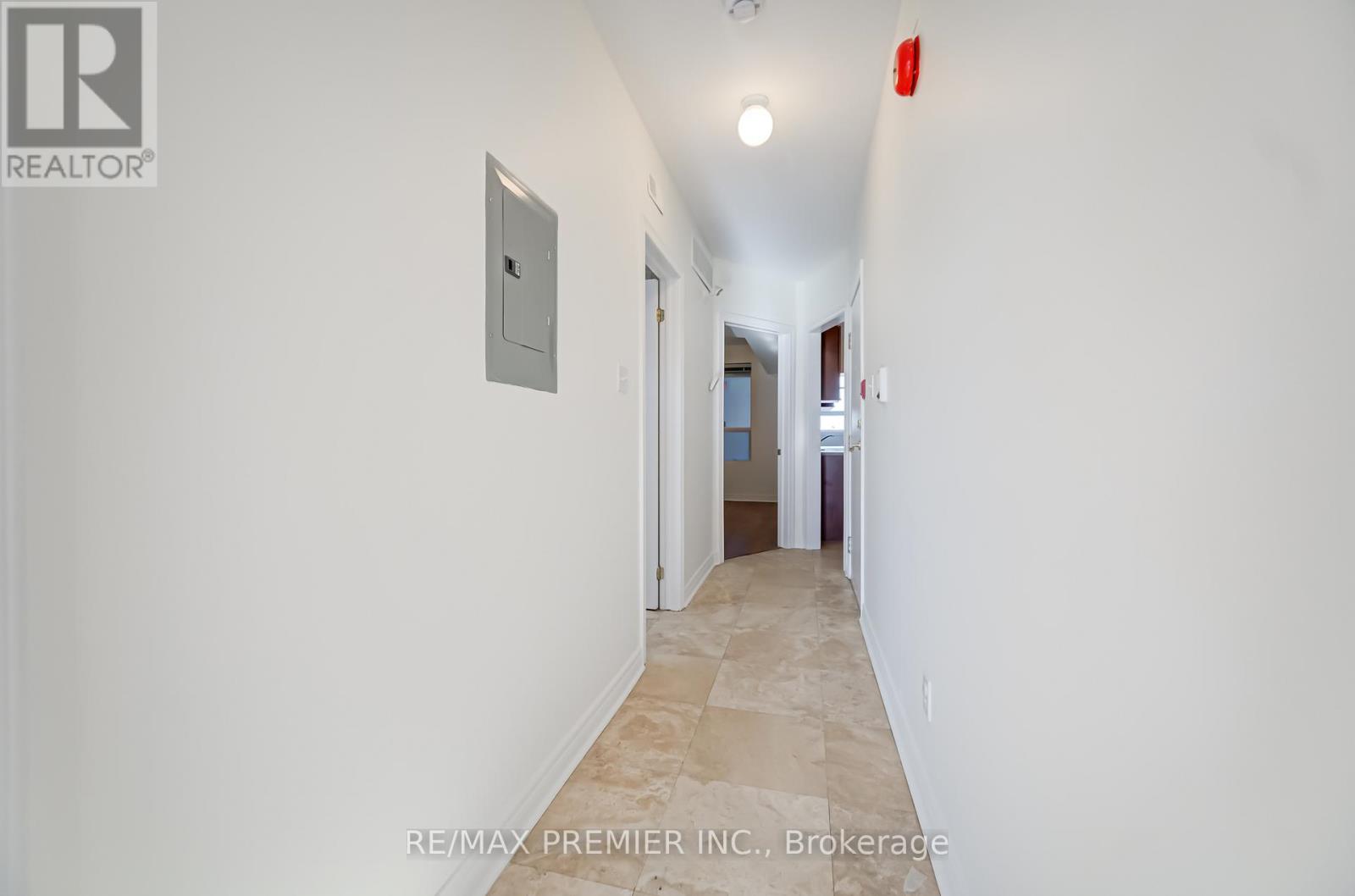 3 - 1238 St Clair Avenue W, Toronto, Ontario  M6E 1B7 - Photo 9 - W12651502