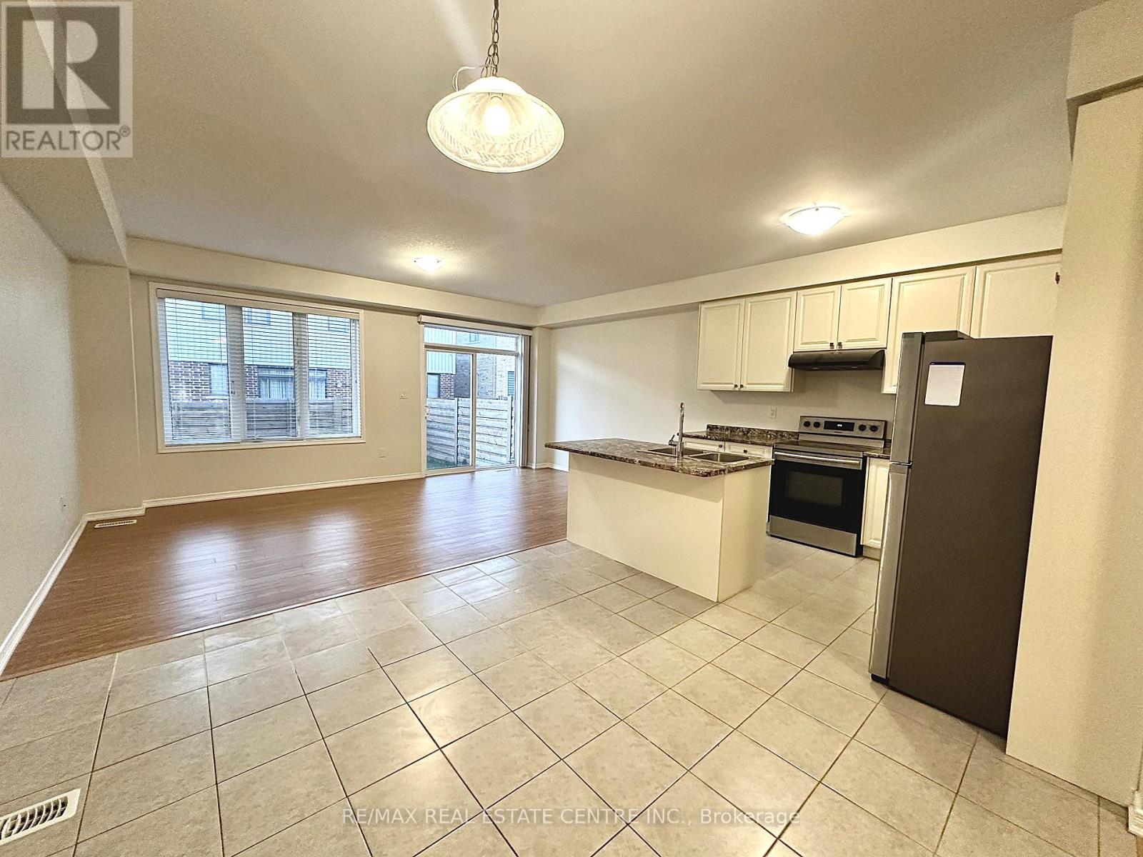 30 Sumac Drive, Haldimand, Ontario  N3W 0C2 - Photo 8 - X12651508