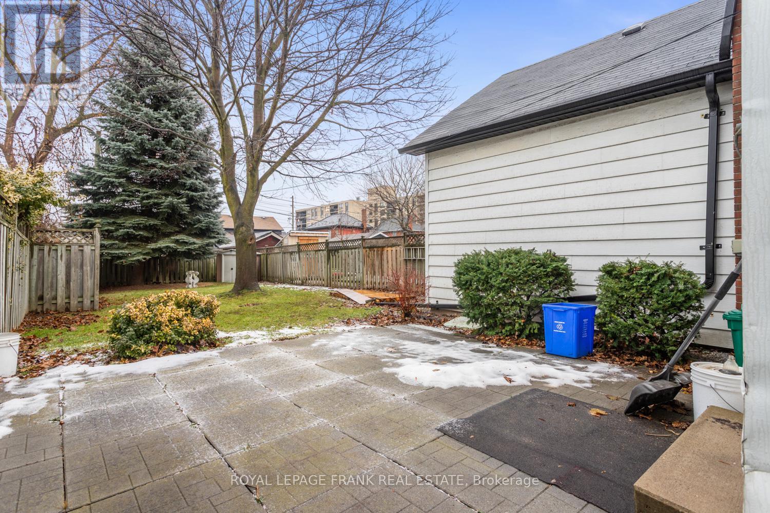 215 Celina Street, Oshawa, Ontario  L1H 4N7 - Photo 16 - E12651558